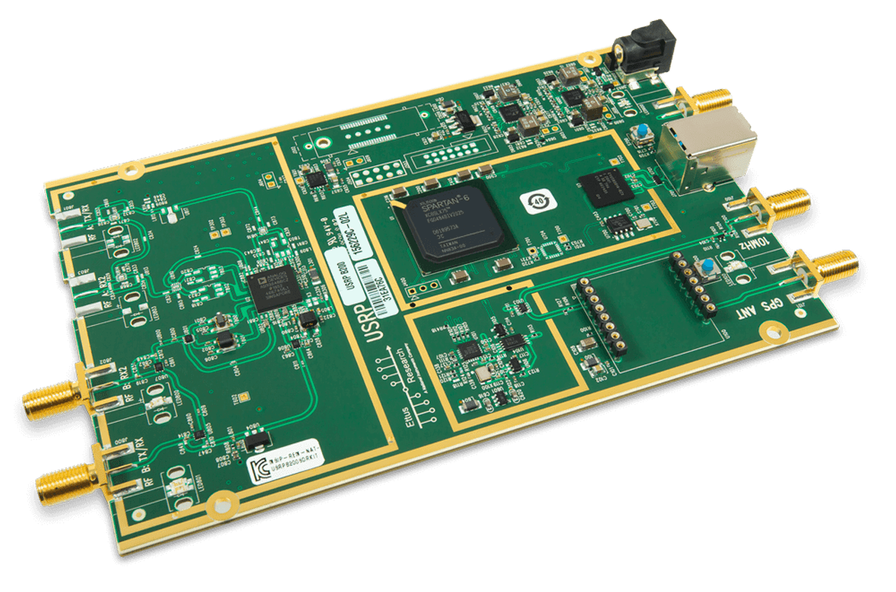 Ettus USRP B200 SDR/Cognitive Radio