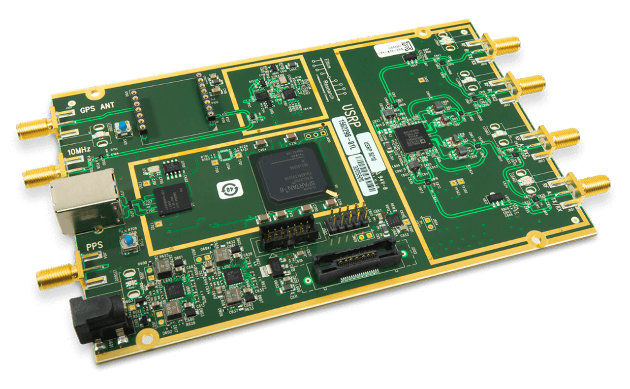 Ettus USRP B210 SDR/Cognitive Radio